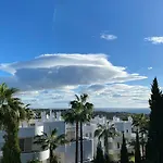 Estepona Golf Apartment With Seaview
