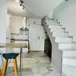 Atico Con Bonita Vista. En Urbanizacion Privada.!