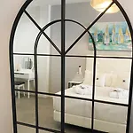 The Old Town Boutique Hotel - Adults Only