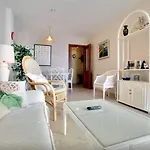Holi-Rent Veramar