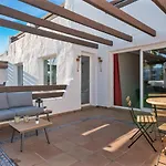 Estepona Apartment With Terrace And Pool By Costarentals - Ref M16