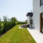 Casa Innes: Entire 5 Bed Modern Villa. Pool. Valle Romano