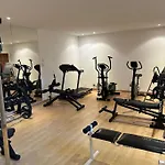 Lovely 2 Bed Alcazaba Beach House By Sea Rdr296