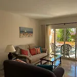 Lovely 2 Bed Alcazaba Beach House By Sea Rdr296