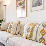 Inf32J- Lovely City Apartment Close To Beach