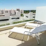 Lm351A- Luxury 3 Bed Family Apartment