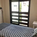 Een Ruim Zonnig Appartement Met Groot Terras In Een Mooi Complex, Op 15\' Te Voet Van Het Strand; Op 10\' Van Estepona En Van Puerto Banus.
