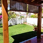 Apartamento Con Jardin Y Piscina En Playa