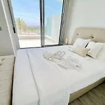 Great 3 Bedroom Apt In Marbella-Estepona Rdr308