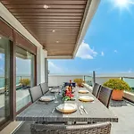 Camarate Golf Penthouse