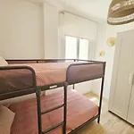 Calm Apartments Estepona Beach: Location, Beach & Old Town