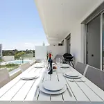 Stylish 3 Bedroom Le Mirage Close To Beach Rdr317