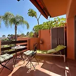 Sotoserena Pools & Tropical Garden Apartment With Sea View