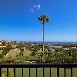 Apartamento En Residencial De Lujo Los Flamengos