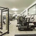 Stunning Apartment-7 People-6 Pools.402