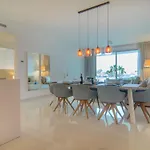 Brand New Apartment In Belaire, Pools, Garden