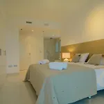 Brand New Apartment In Belaire, Pools, Garden
