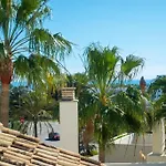 Stunning 2 Bd Townhouse By Hostlovers