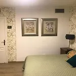 Habitacion Deluxe Con Bano Privado En Atalaya Apartagolf, Estepona