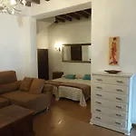 Bajo Frente Al Mar