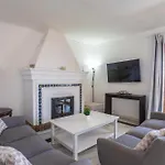 Beautiful 5 Bedroom Villa, Sea Views, Private Pool, Estepona Newly Refurbished