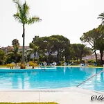 Life El Presidente Penthouse Pool View