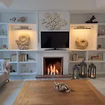 Noctua Lovely 4 Bedroom House And Pool