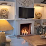 Noctua Lovely 4 Bedroom House And Pool
