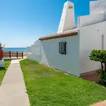 Golden Bay Apartment