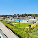 Serenity Views Appartement Lumineux Avec Terrasse, Nature Et Piscine