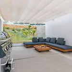 Newly Built 3 Bed Townhouse With Pool, Bbq, Sea Views