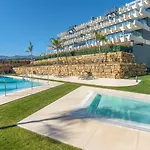 Oasis 325 Penthouse