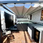 Townhouse With Arabic Pool And Close To The Beach In Estepona
