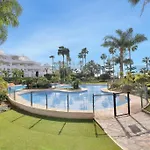 Lujoso Adosado Frente Al Mar Con Piscina Y Jardin - Riviera Andaluza 3