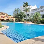 Lujoso Adosado Frente Al Mar Con Piscina Y Jardin - Riviera Andaluza 3