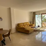 Charming 2 Bed Apartment In Quartiers Marbella