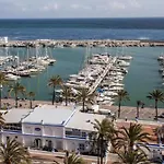 Estepona Marina, Modern Apartment, Sea Views, Balcony, Sleeps 6, Family Friendly