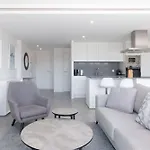 Oasis 325 First Floor