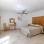 Hanami Finca Cumbres Borrascosas