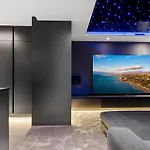 Vivi Homes -Villa Carat Pool, Cinema, Golf & Terrace