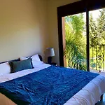 Seaview Penthouse In New Golden Mile