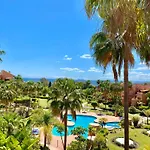 Seaview Penthouse In New Golden Mile