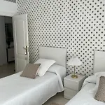First Line Sea Apartment By Oliva