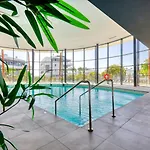 Estepona Place - Spacious Family City Apartment