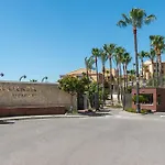 Large 3-Bedroom Nestled In Golf Paradise