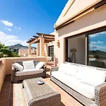 Exclusivo Atico Con Esplendidas Vistas Al Mar