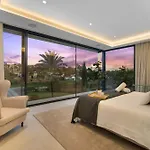 Villa Sandie Front Golf Cinema Room Sauna Jacuzzi Kids Playground