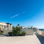 Penthouse Sea View 3Bed Cosmo Beach