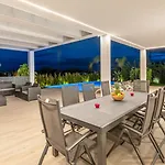 Villapadierna Solstice Sanctuary Villa