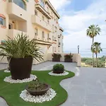 New Design Studio Apartment On The Beach